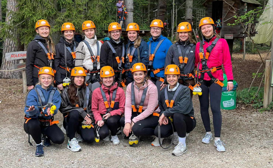 Gruppenfoto Kletterwald klein